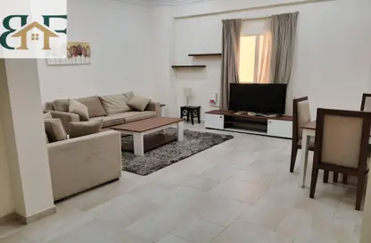 شقة - 2 غرف نوم - 2 حمامات للايجار في شارع النصر - النصر - الدوحة