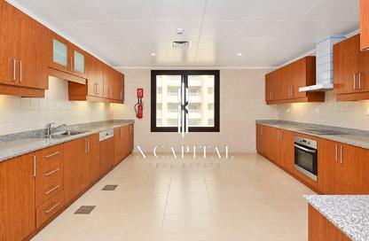 Apartment - 2 - 3 for sale in East Porto Drive - Porto Arabia - The Pearl Island - Doha