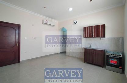 Apartment - Studio - 1 Bathroom for rent in Al Dafna - Al Dafna - Doha