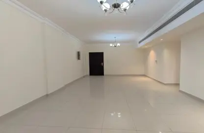 Apartment - 3 Bedrooms - 3 Bathrooms for rent in Thabit Bin Zaid Street - Al Mansoura - Doha