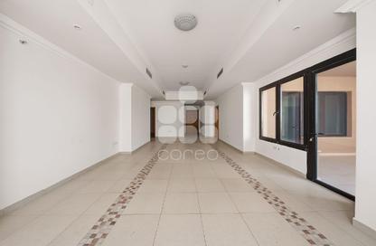 Apartment - 1 Bedroom - 2 Bathrooms for rent in East Porto Drive - Porto Arabia - The Pearl Island - Doha Apartment - 1 Bedroom - 2 Bathrooms for rent in East Porto Drive - Porto Arabia - The Pearl Island - Doha