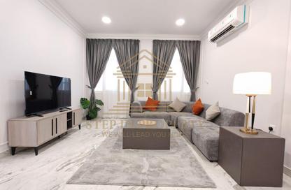 Apartment - 2 Bedrooms - 3 Bathrooms for rent in Al Nasr Street - Al Nasr - Doha