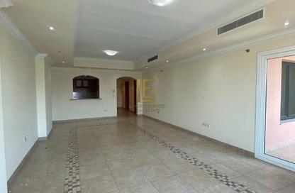 Apartment - 2 Bedrooms - 3 Bathrooms for rent in East Porto Drive - Porto Arabia - The Pearl Island - Doha