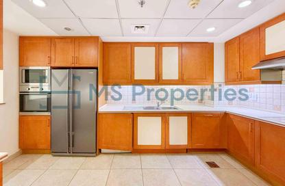 Apartment - 2 Bedrooms - 3 Bathrooms for sale in West Porto Drive - Porto Arabia - The Pearl Island - Doha