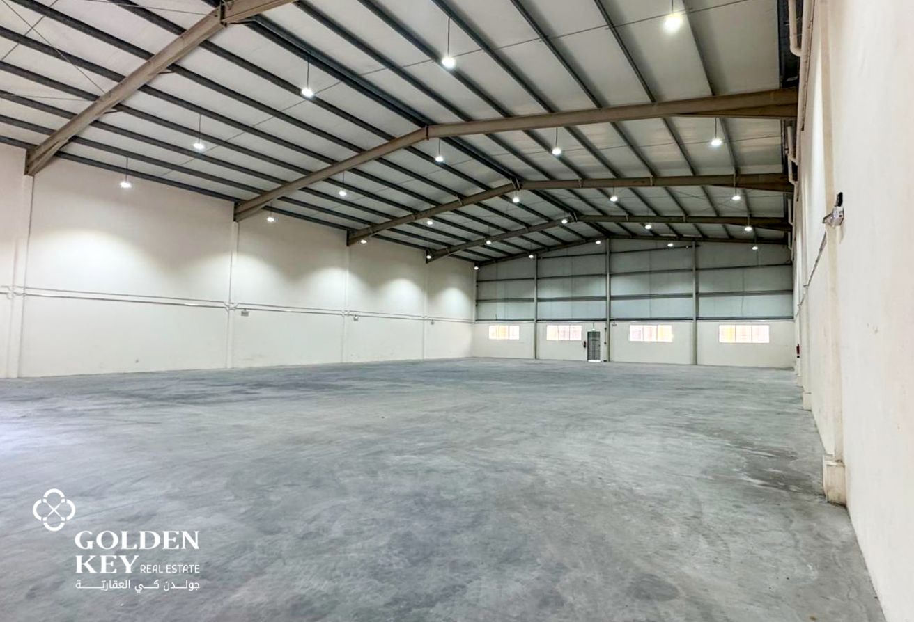 Premium Store for Rent | 900 sqm | Logistics Area