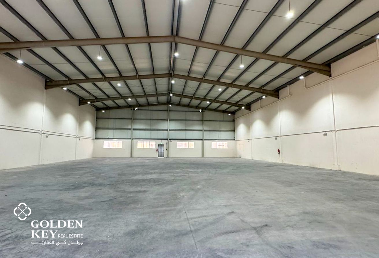 Premium Store for Rent | 900 sqm | Logistics Area