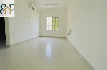 Apartment - 2 Bedrooms - 2 Bathrooms for rent in Al Mansoura - Al Mansoura - Doha