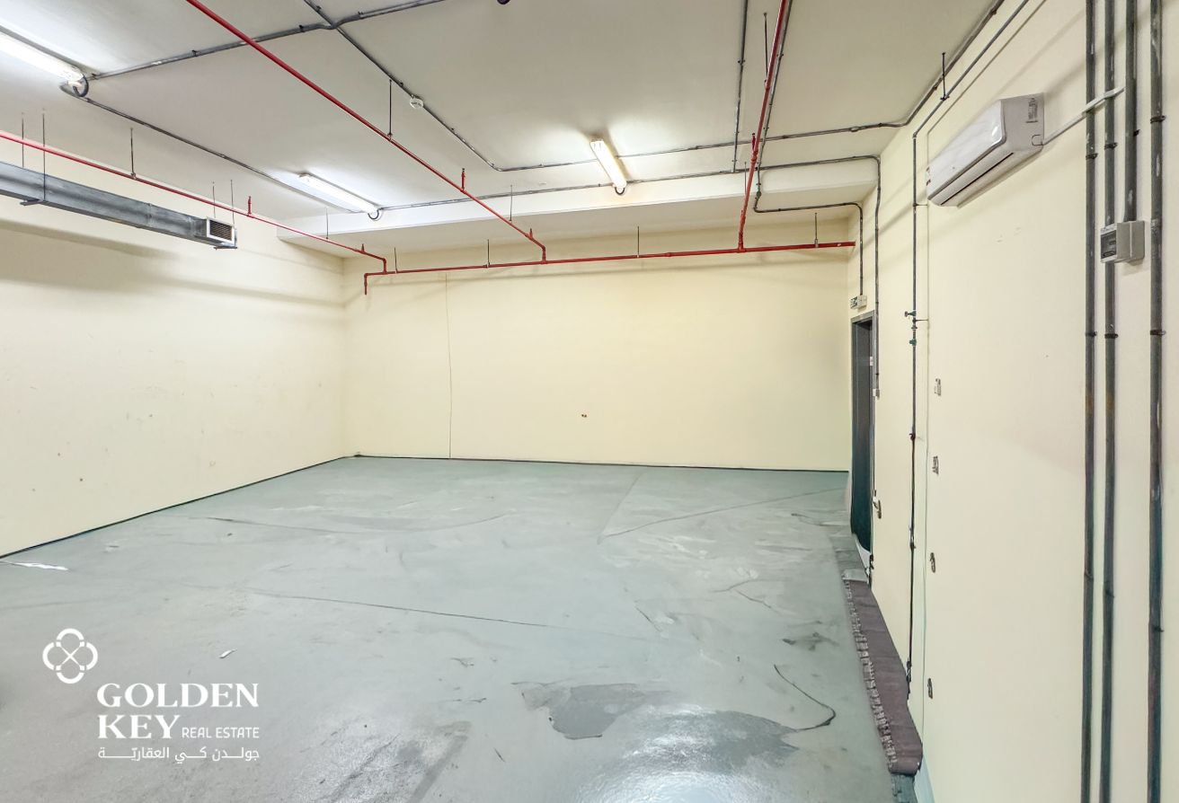 Available Warehouse with AC for Rent | West Bay