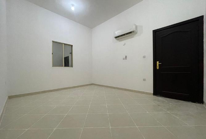 54200169 - Property Main Image