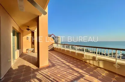 Apartment - 2 Bedrooms - 3 Bathrooms for rent in East Porto Drive - Porto Arabia - The Pearl Island - Doha