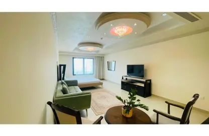 Apartment - 1 Bathroom for rent in Tower 13 - Porto Arabia - The Pearl Island - Doha