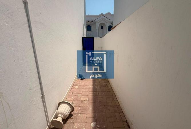 61005198 - Property Image 3