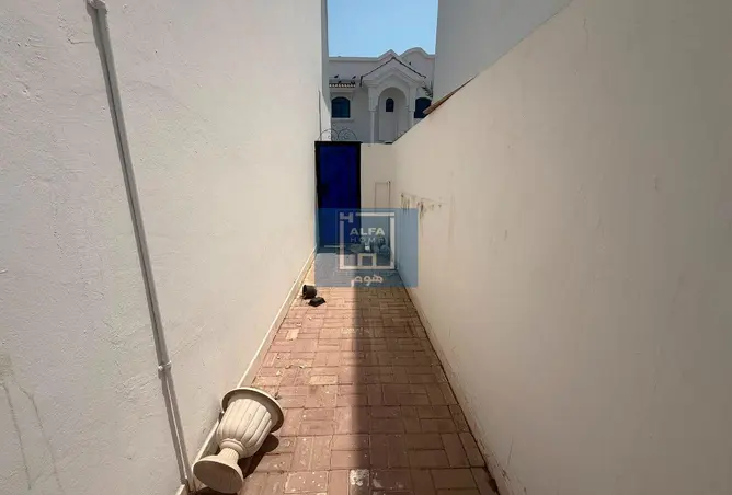 61005198 - Property Image 3