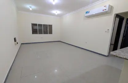 Apartment - 1 Bedroom - 1 Bathroom for rent in Al Mansoura - Al Mansoura - Doha