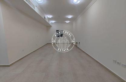 Apartment - 3 Bedrooms - 3 Bathrooms for rent in Al Sadd Road - Al Sadd - Doha Apartment - 3 Bedrooms - 3 Bathrooms for rent in Al Sadd Road - Al Sadd - Doha
