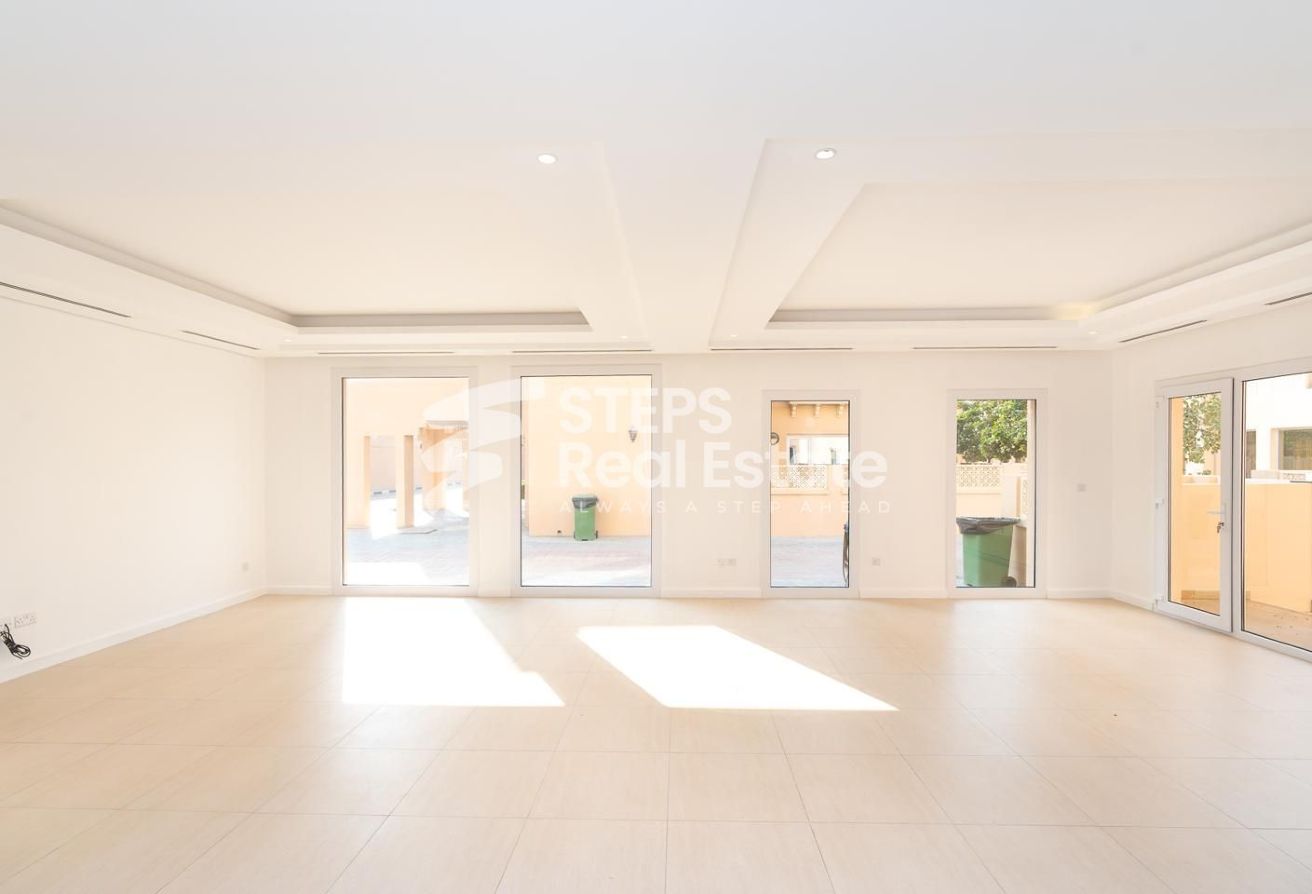 Newly Renovated Villa for Rent in West Bay Lagoon - villa in West Bay Lagoon Street