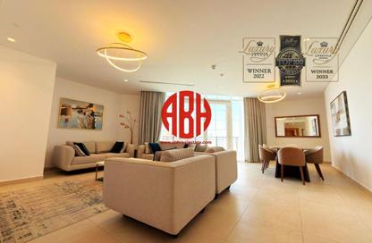 Penthouse - 3 Bedrooms - 4 Bathrooms for rent in Floresta Gardens - Floresta Gardens - The Pearl Island - Doha