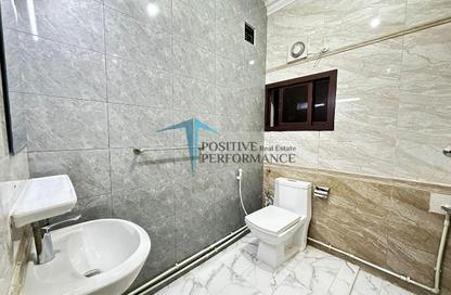 Apartment - Studio - 1 Bathroom for rent in Muaither Area - Al Rayyan - Doha
