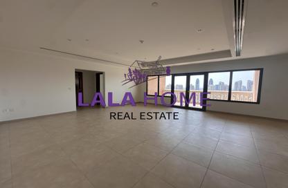 Apartment - 2 Bedrooms - 3 Bathrooms for rent in West Porto Drive - Porto Arabia - The Pearl Island - Doha