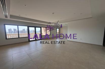 Apartment - 2 Bedrooms - 3 Bathrooms for rent in West Porto Drive - Porto Arabia - The Pearl Island - Doha Apartment - 2 Bedrooms - 3 Bathrooms for rent in West Porto Drive - Porto Arabia - The Pearl Island - Doha