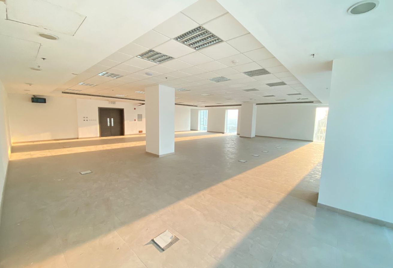 Spacious Office for Sale in Lusail Marina| 285 SQM