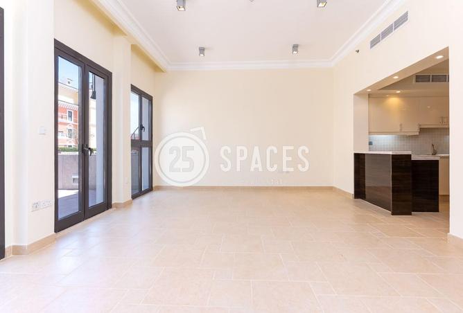 61003360 - Property Image 2