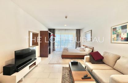 Apartment - Studio - 1 Bathroom for rent in Viva Central - Viva Bahriyah - The Pearl Island - Doha