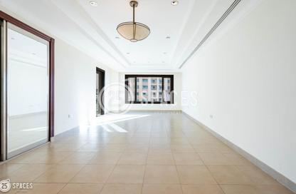 Apartment - 2 Bedrooms - 3 Bathrooms for sale in West Porto Drive - Porto Arabia - The Pearl Island - Doha