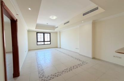 Apartment - 1 Bedroom - 2 Bathrooms for rent in Porto Arabia - The Pearl Island - Doha Apartment - 1 Bedroom - 2 Bathrooms for rent in Porto Arabia - The Pearl Island - Doha