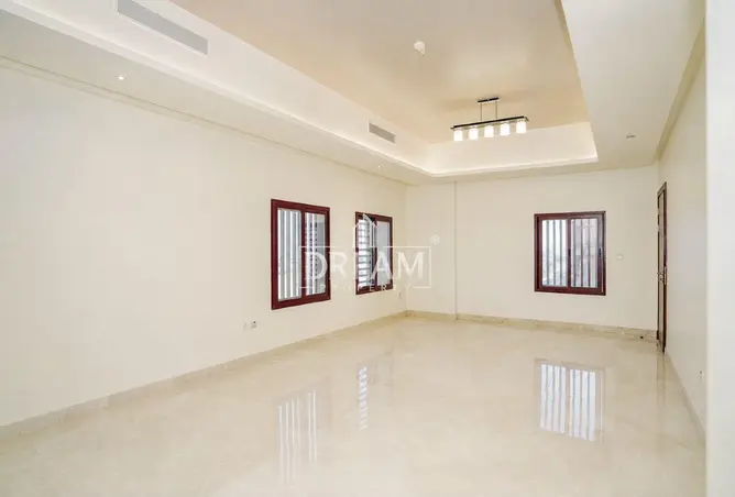 63311761 - Property Image 2