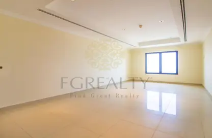 Apartment - Studio - 1 Bathroom for sale in West Porto Drive - Porto Arabia - The Pearl Island - Doha