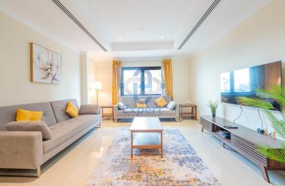 Apartment - 1 Bedroom - 2 Bathrooms for sale in East Porto Drive - Porto Arabia - The Pearl Island - Doha