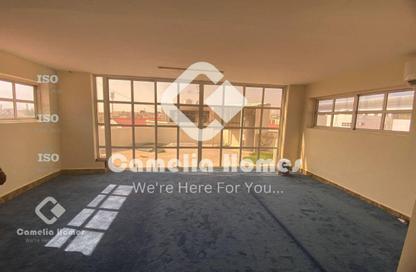 Villa - 3 Bedrooms - 5 Bathrooms for rent in New Salata - Salata - Doha