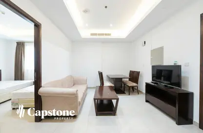 Apartment - 2 Bedrooms - 2 Bathrooms for rent in Umm Ghwailina Comm - Umm Ghuwalina - Umm Ghuwailina - Doha