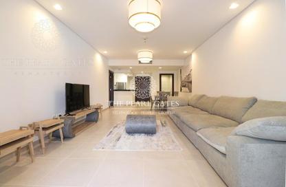 Apartment - 1 Bedroom - 2 Bathrooms for sale in Al Mutahidah Tower - Viva Bahriyah - The Pearl Island - Doha