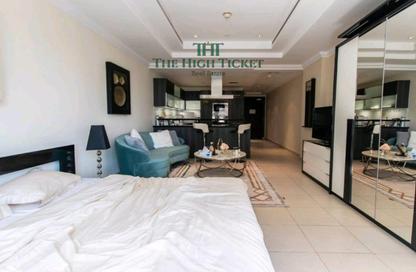 Apartment - Studio - 1 for sale in Porto Arabia - The Pearl Island - Doha Apartment - Studio - 1 for sale in Porto Arabia - The Pearl Island - Doha