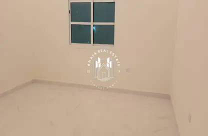 Apartment - 2 Bedrooms - 1 Bathroom for rent in Wadi Al Markh - Muraikh - AlMuraikh - Doha