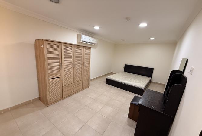 2OWzjPAU3F2 - Property Image 3