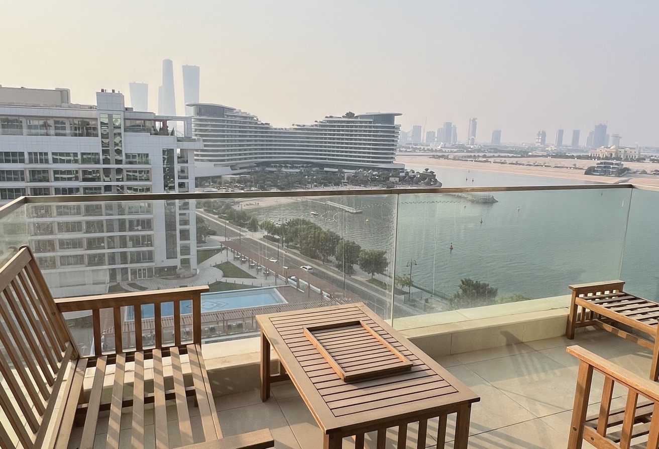 LUXURY 1BHK WITH BIG BALCONY AND SEA VIEW