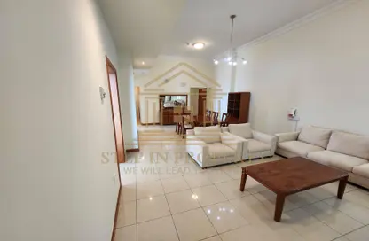 Apartment - 2 Bedrooms - 3 Bathrooms for rent in West Bay Tower - West Bay - West Bay - Doha