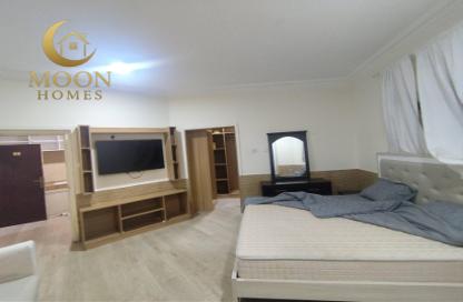 Apartment - Studio - 1 Bathroom for rent in Umm Ghwailina Comm - Umm Ghuwalina - Umm Ghuwailina - Doha