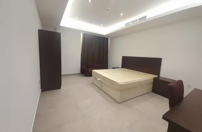 Apartment - 2 Bedrooms - 2 Bathrooms for rent in Umm Ghuwailina 4 - Umm Ghuwailina - Doha