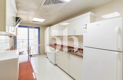 Apartment - 3 Bedrooms - 3 Bathrooms for rent in West Bay Tower - West Bay - West Bay - Doha