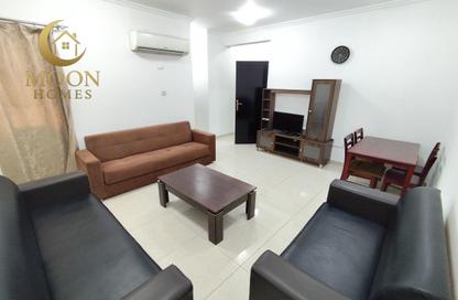 Apartment - 1 - 2 for rent in Umm Ghwailina Comm - Umm Ghuwalina - Umm Ghuwailina - Doha