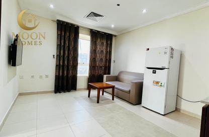 Apartment - 1 Bedroom - 1 Bathroom for rent in Umm Ghwailina Comm - Umm Ghuwalina - Umm Ghuwailina - Doha
