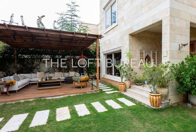 VILLAS FOR SALE IN AL SADD ROAD