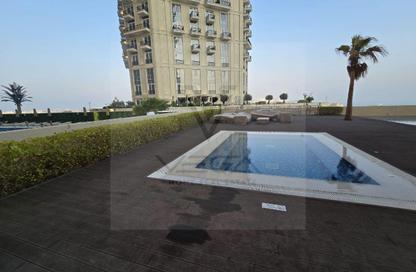 Apartment - 2 Bedrooms - 4 Bathrooms for rent in Floresta Gardens - Floresta Gardens - The Pearl Island - Doha