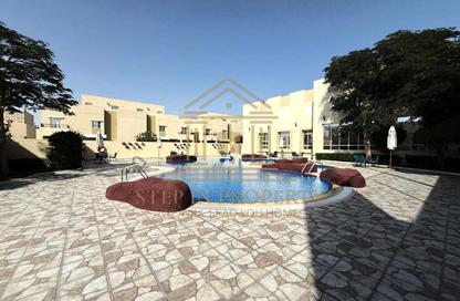 مجمع سكني - 4 غرف نوم - 5 حمامات للايجار في شارع  بو هامو - أبو هامور - الدوحة