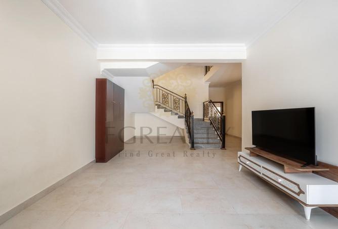 54590235 - Property Image 2