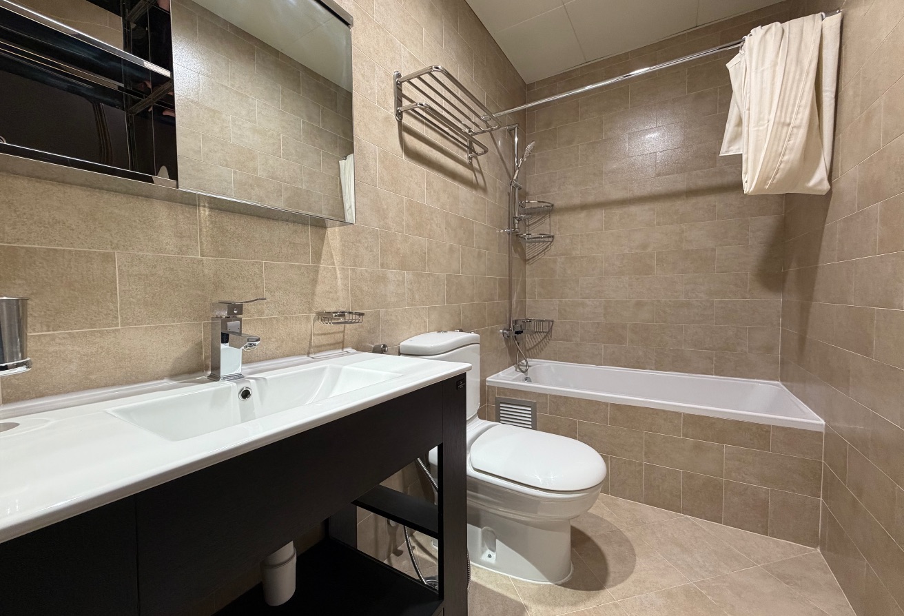 Luxury 2BR + Maid | Lusail | QAR 8,000 thumbnail 8